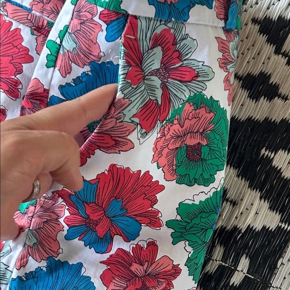 Banana Republic High Waist Floral Shorts - Multicolor  C - Picture 5 of 8
